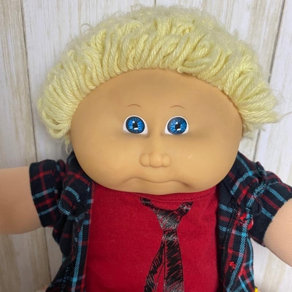 Authentic Xavier Roberts blonde cabbage patch boy - Picture 2 of 5